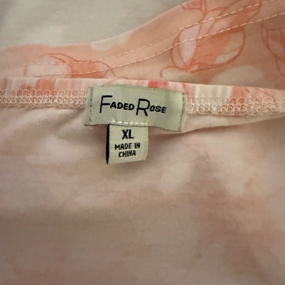 Faded Rose XL Pink Floral Halter Tank Top NWOT - Picture 4 of 6